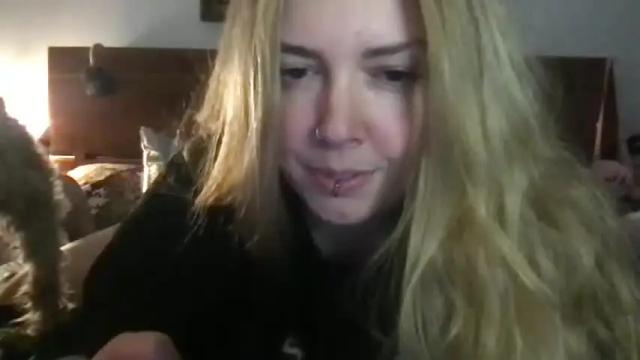 Thumbnail 1, mis0h0rnybabii's Stream at Chaturbate, 14 months ago