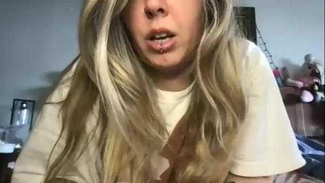 Image 10 of mis0h0rnybabii Stream on Chaturbate on 15 days ago