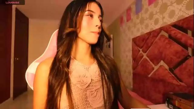 Image 3 of mis_elizabeth Stream on Chaturbate on 1 month ago