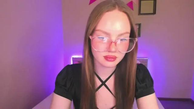 Image 4 of mish_ka3 Stream on Chaturbate on 14 months ago
