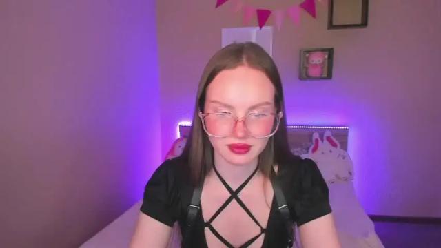 Image 8 of mish_ka3 Stream on Chaturbate on 14 months ago