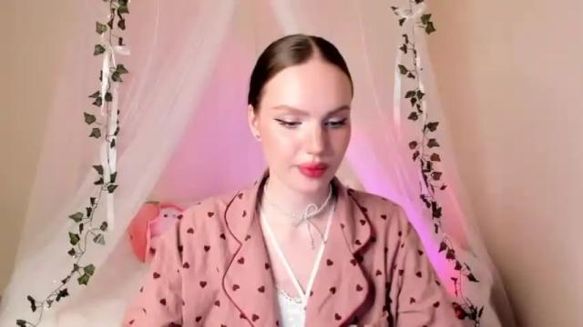 Image 12 of mish_ka3 Stream on Chaturbate on 13 months ago