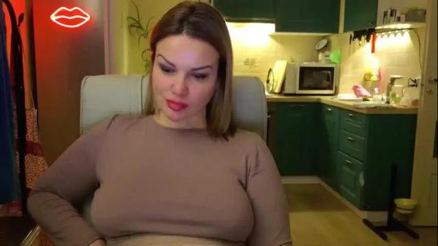 Image 2 of mishamilf Stream on Chaturbate on 1 month ago