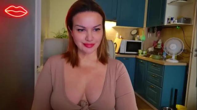 Image 3 of mishamilf Stream on Chaturbate on 1 month ago