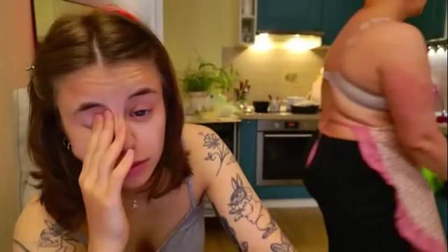 Image 12 of mishamilf Stream on Chaturbate on 24 days ago