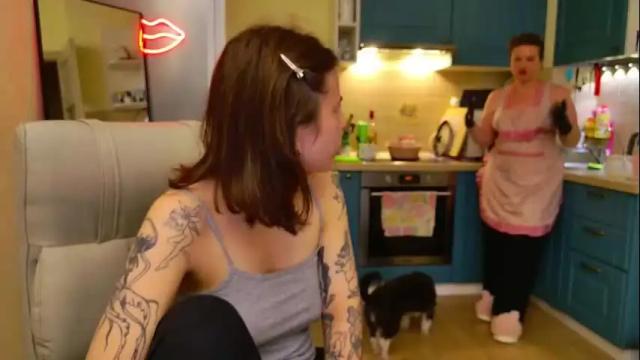 Image 3 of mishamilf Stream on Chaturbate on 24 days ago
