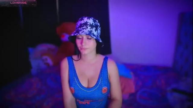Image 12 of mishukitty Stream on Chaturbate on 14 days ago