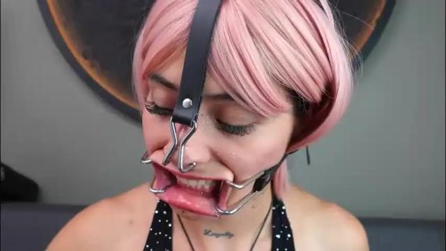 Image 10 of miss___charlotte Stream on Chaturbate on 1 month ago