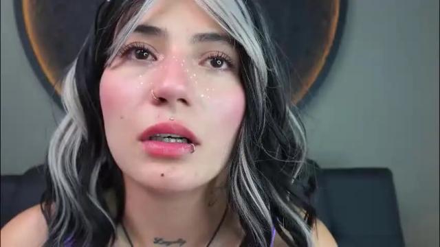 Image 11 of miss___charlotte Stream on Chaturbate on 1 month ago