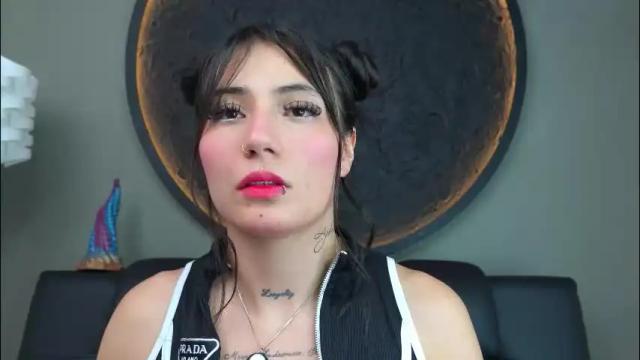 Image 7 of miss___charlotte Stream on Chaturbate on 10 days ago