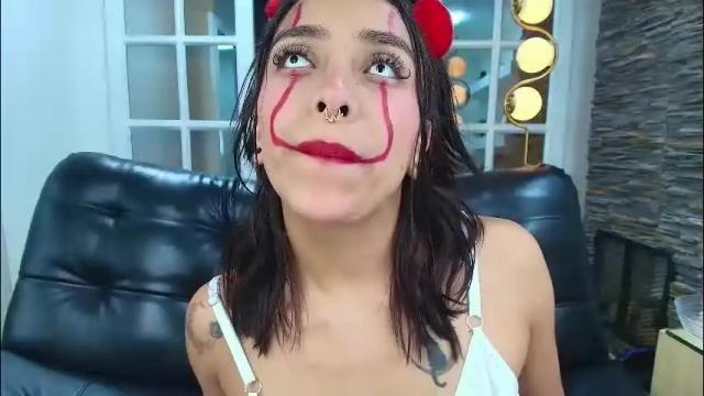 Image 10 of miss___sabrina Stream on Chaturbate on 1 day ago