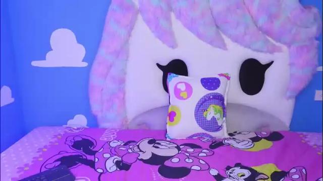 Image 2 of miss___sara Stream on Chaturbate on 1 month ago