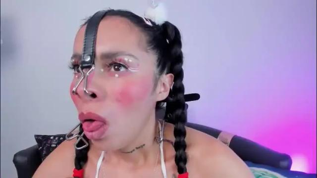 Image 3 of miss__lunna Stream on Chaturbate on 2 months ago