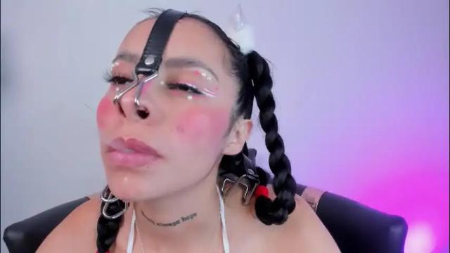 Image 7 of miss__lunna Stream on Chaturbate on 2 months ago