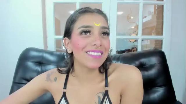 Image 8 of miss__martina Stream on Chaturbate on 12 days ago