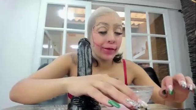 Image 11 of miss__martina Stream on Chaturbate on 7 days ago
