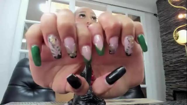 Image 3 of miss__martina Stream on Chaturbate on 7 days ago