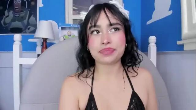 Image 11 of miss__zoe Stream on Chaturbate on 22 days ago
