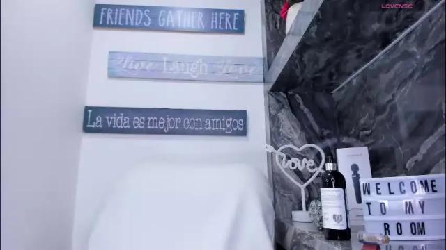 Image 12 of miss__zoe Stream on Chaturbate on 3 days ago