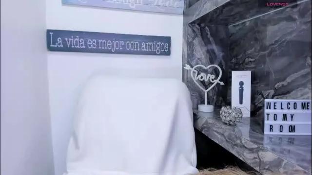 Image 4 of miss__zoe Stream on Chaturbate on 2 days ago