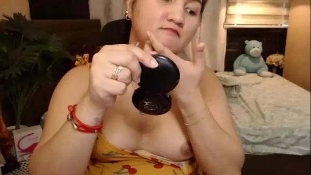 Image 4 of miss_angelic15 Stream on Chaturbate on 9 days ago