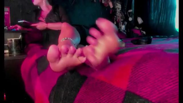 Image 10 of miss_asmodeus Stream on Chaturbate on 3 months ago