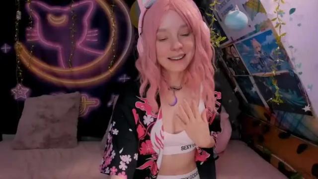 Image 10 of miss_astravert Stream on Chaturbate on 16 months ago