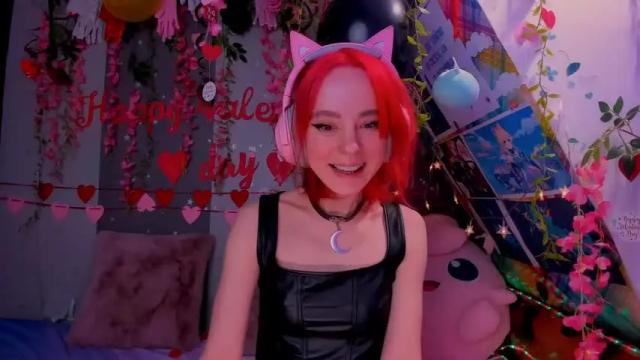 Image 12 of miss_astravert Stream on Chaturbate on 16 months ago
