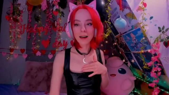 Image 7 of miss_astravert Stream on Chaturbate on 16 months ago