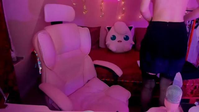 Image 8 of miss_astravert Stream on Chaturbate on 14 months ago