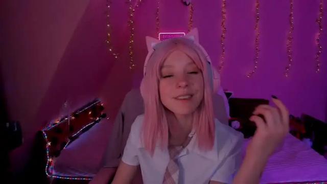 Image 2 of miss_astravert Stream on Chaturbate on 14 months ago