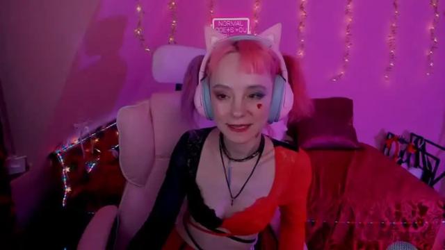 Image 10 of miss_astravert Stream on Chaturbate on 14 months ago