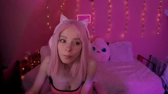 Image 6 of miss_astravert Stream on Chaturbate on 14 months ago