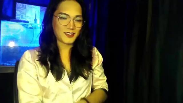 Image 8 of miss_butterflyxx Stream on Chaturbate on 15 months ago