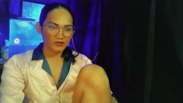 Image 2 of miss_butterflyxx Stream on Chaturbate on 15 months ago