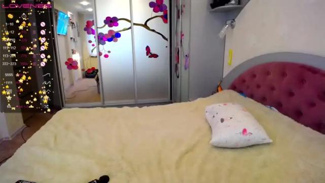 Image 6 of miss_cleoo Stream on Chaturbate on 13 months ago