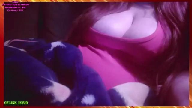 Image 3 of miss_cochonne Stream on Chaturbate on 16 months ago