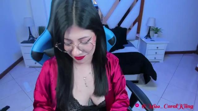 Image 4 of miss_coralkiing Stream on Chaturbate on 18 months ago