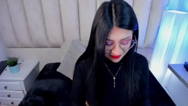 Image 4 of miss_coralkiing Stream on Chaturbate on 18 months ago