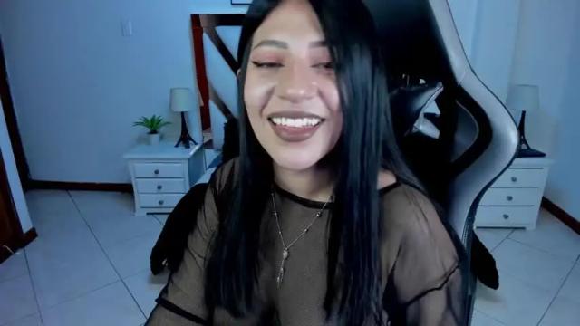 Image 8 of miss_coralkiing Stream on Chaturbate on 18 months ago