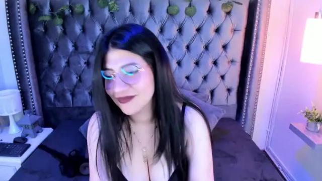 Image 11 of miss_coralkiing Stream on Chaturbate on 15 months ago