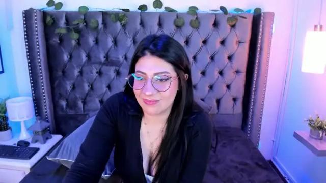 Image 11 of miss_coralkiing Stream on Chaturbate on 15 months ago