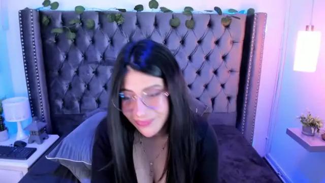 Image 12 of miss_coralkiing Stream on Chaturbate on 15 months ago