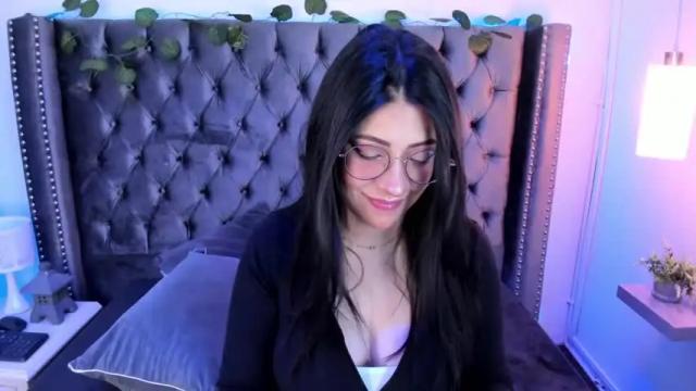 Image 7 of miss_coralkiing Stream on Chaturbate on 15 months ago