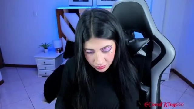 Image 8 of miss_coralkiing Stream on Chaturbate on 15 months ago