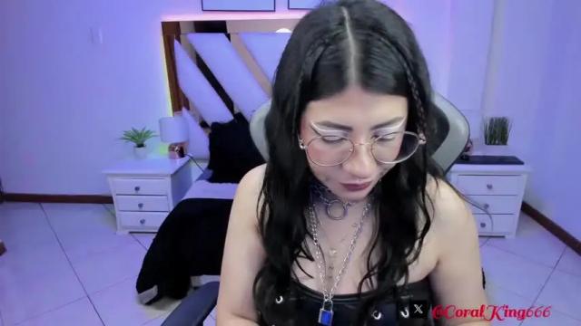 Image 11 of miss_coralkiing Stream on Chaturbate on 15 months ago