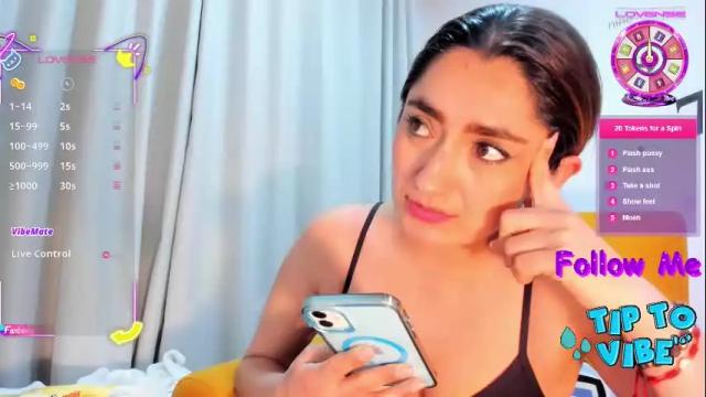 Image 3 of miss_cruz Stream on Chaturbate on 1 month ago