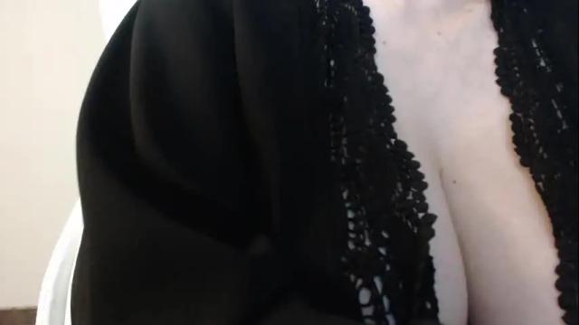 Image 10 of miss_daniels Stream on Chaturbate on 24 days ago