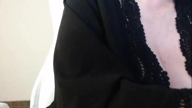 Image 2 of miss_daniels Stream on Chaturbate on 24 days ago