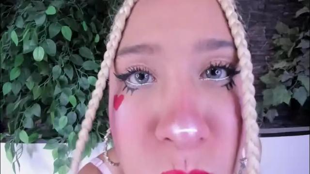 Image 3 of miss_danika Stream on Chaturbate on 1 month ago